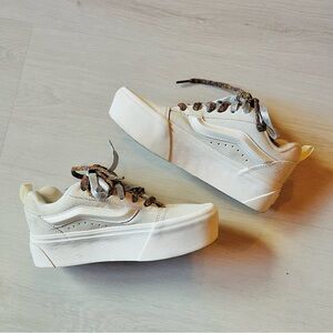 Vans Women's Knu Stack Suede White/Gray Marshmallow Platform Sneakers Size 7